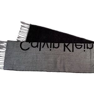 Calvin Klein Women’s Scarf in Black and Gray